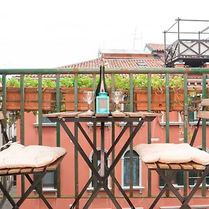 https://gondola-verde-veniceiloveyou-apartments.hotelinveneto.com